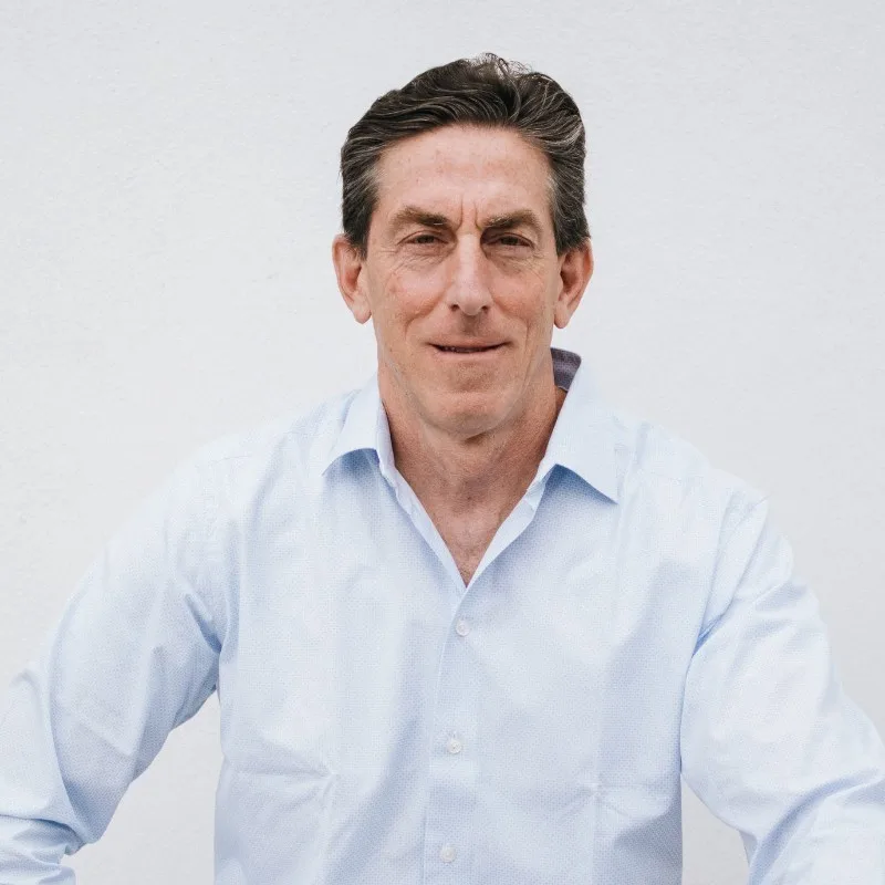 Andrew Miller Headshot