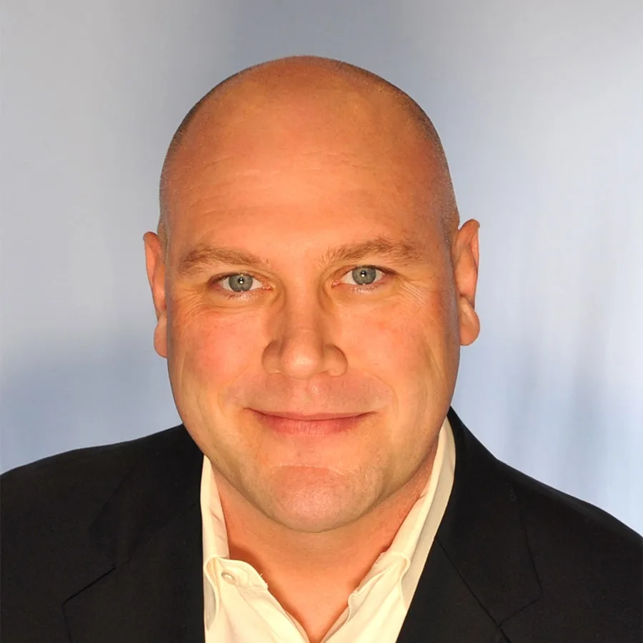 Robert Tarr headshot