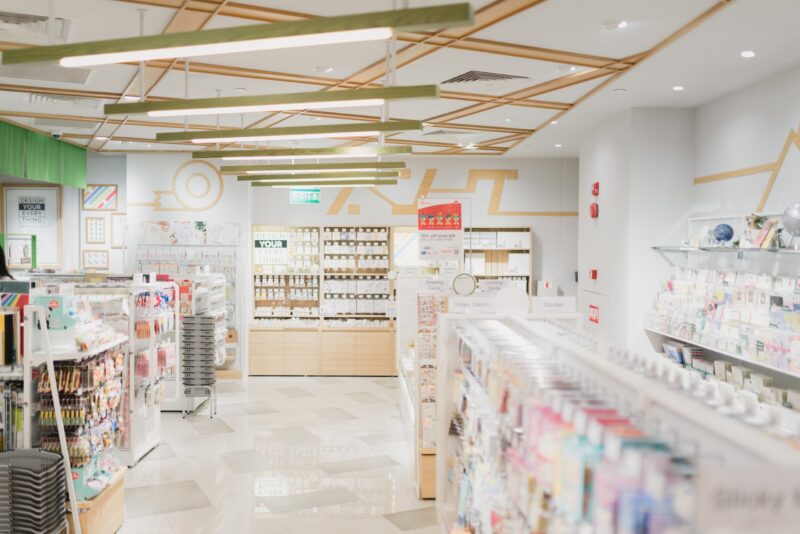 Empty stationary store